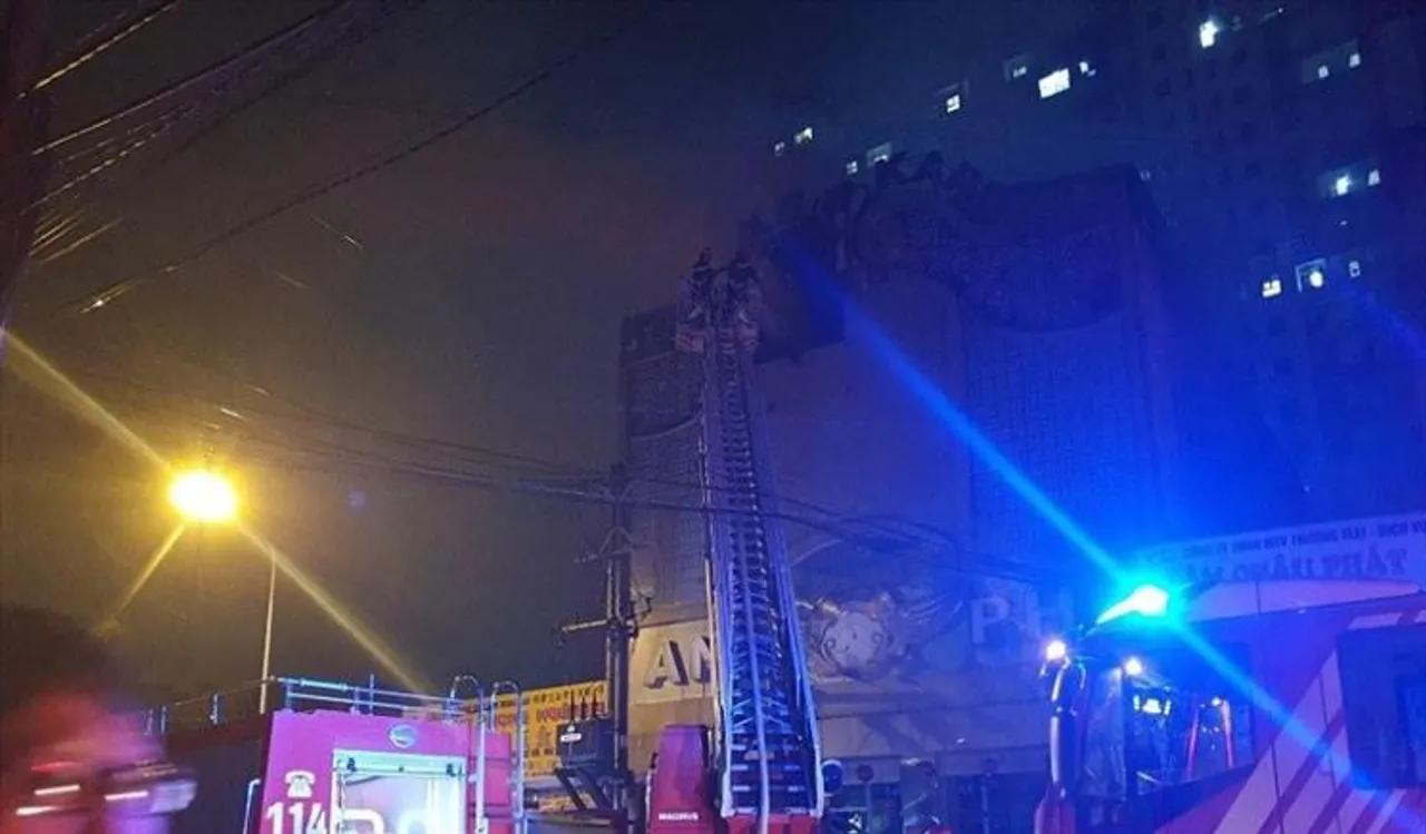 ভিয়েতনামের বারে আগুন, ১২ জনের মৃত্যু