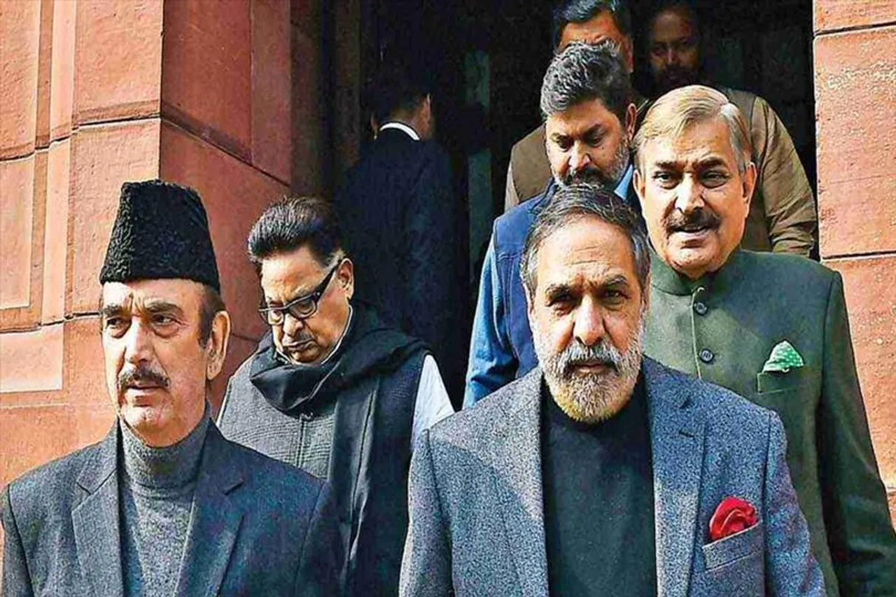 'বন্ধু' আজাদের পদত্যাগে মর্মাহত কংগ্রেস নেতা