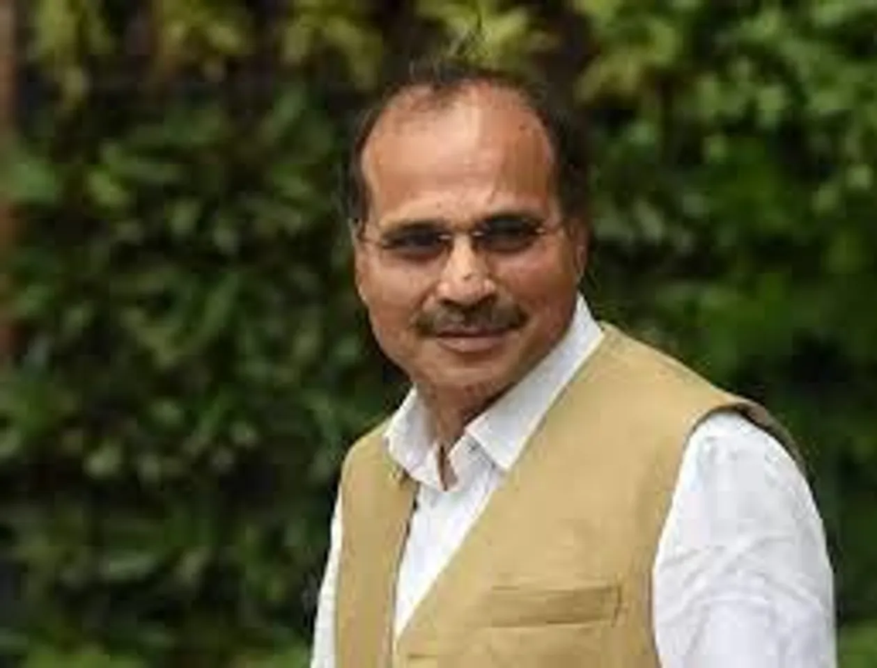 রামপুরহাট যাওয়ার পথে অধীর চৌধুরীকে দফায় দফায় বাধা দেওয়ার অভিযোগ