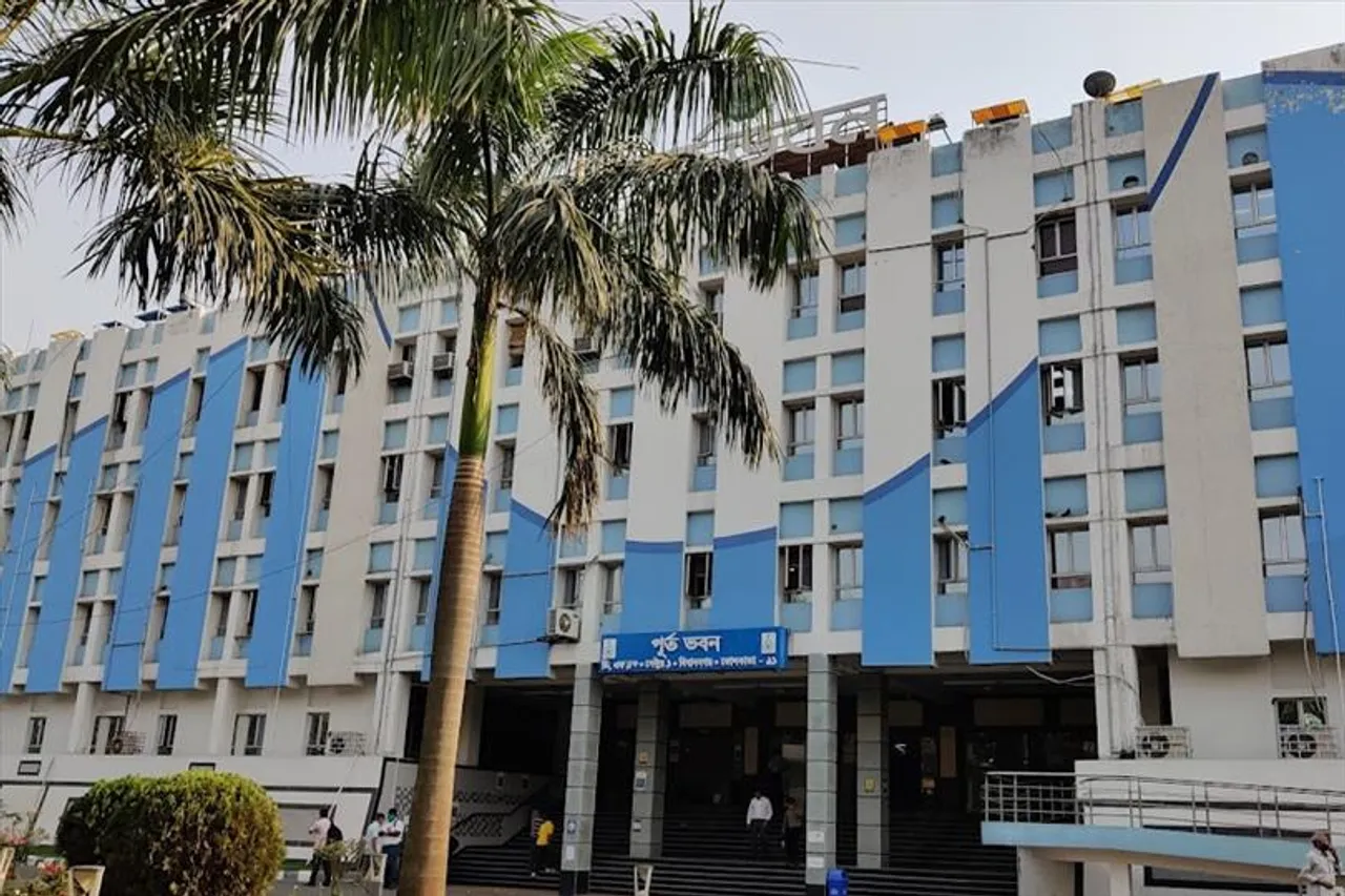 করোনার হানায় বন্ধ হল ফার্মাসি কাউন্সিল!