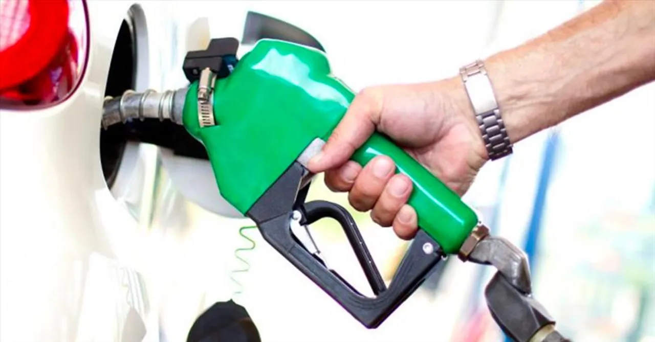 আগরতলায় পেট্রোলের দাম আকাশ ছোঁয়া
