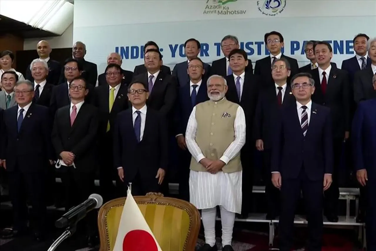 জাপানি ব্যবসায়ী নেতাদের সঙ্গে গোল টেবিল বৈঠকে মোদী