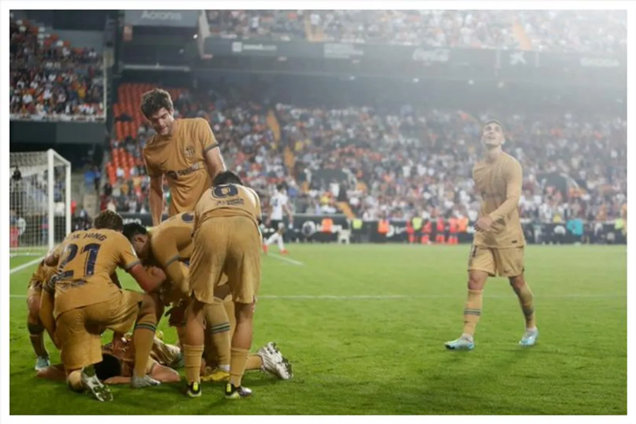 অতিরিক্ত সময়ে গোল করে বার্সাকে জেতালেন লেওয়ানডস্কি