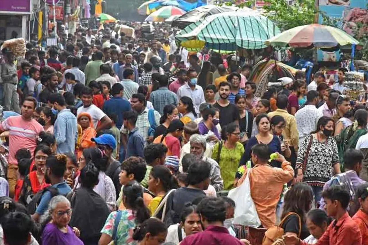 পুজোর আগে কলকাতায় বিশেষ শপিং বাস