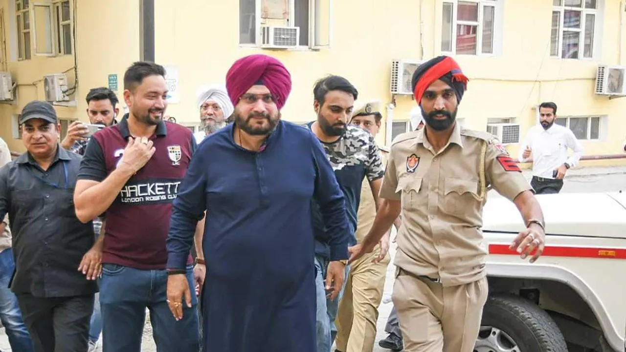 প্রথমদিন জেলের খাবার খেলেন না সিধু