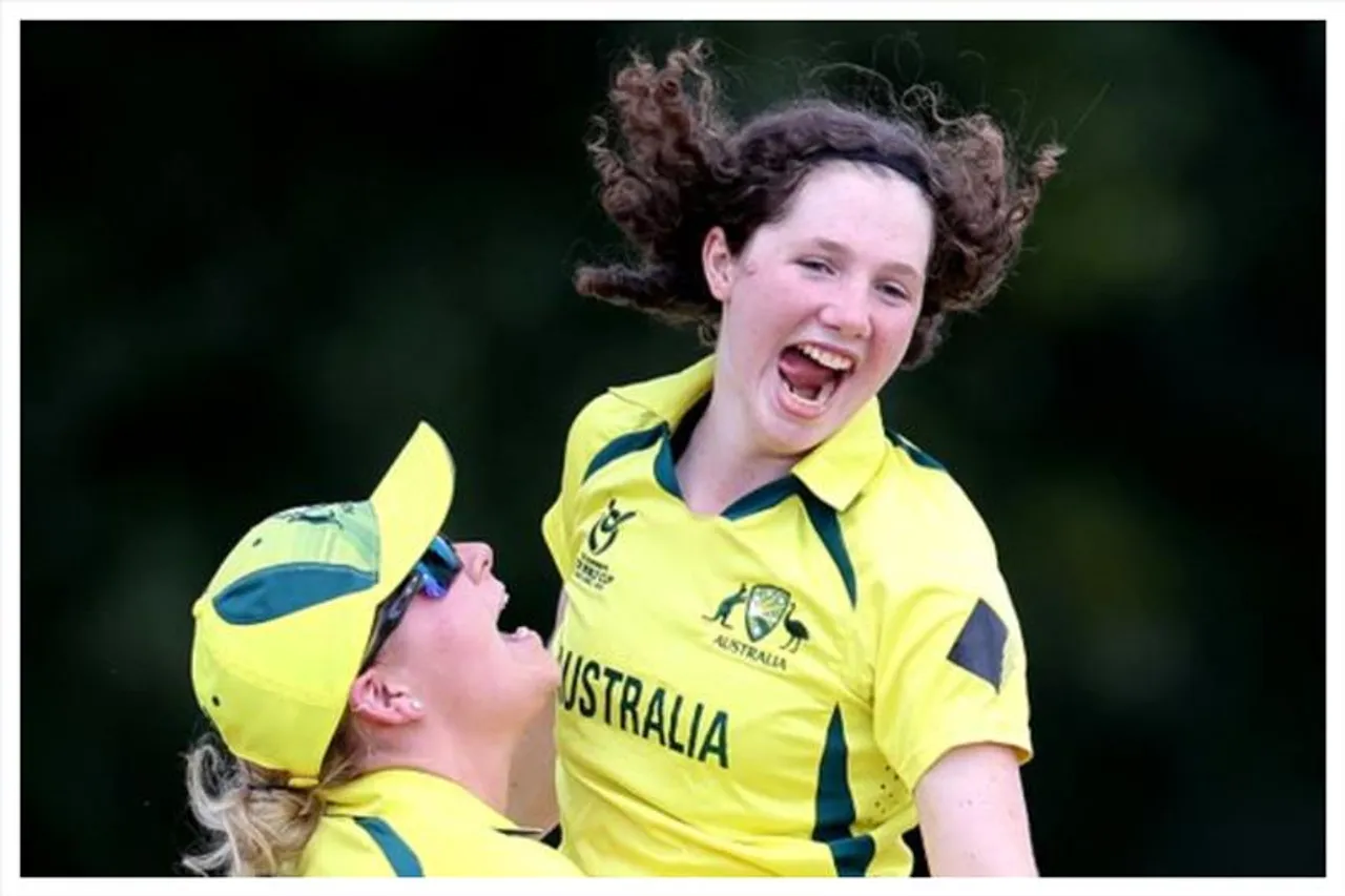 সেমিফাইনালের দিকে এক পা বাড়িয়ে রাখল অস্ট্রেলিয়া