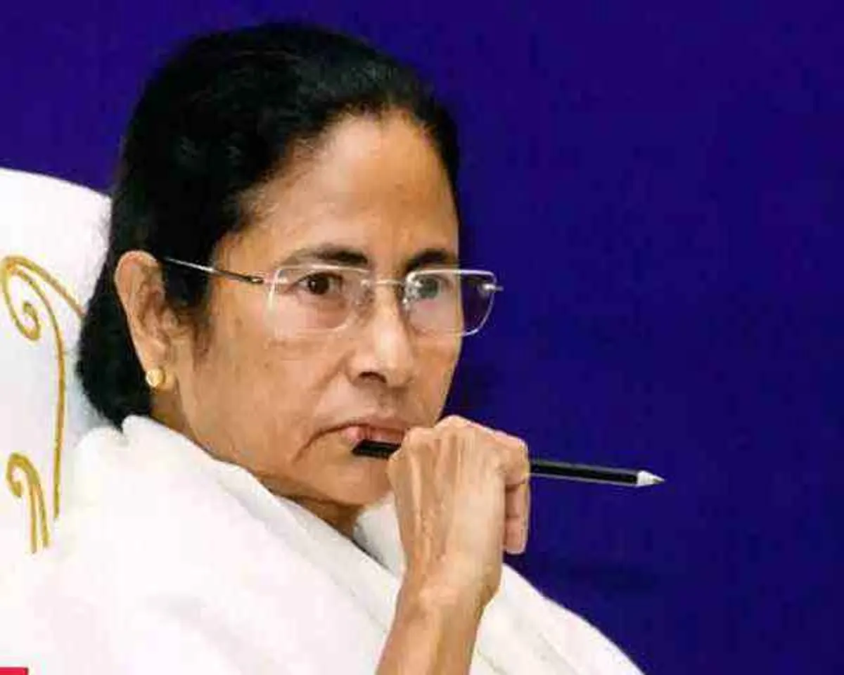 ঝড় থেমে যাবে একদিনঃ মমতা