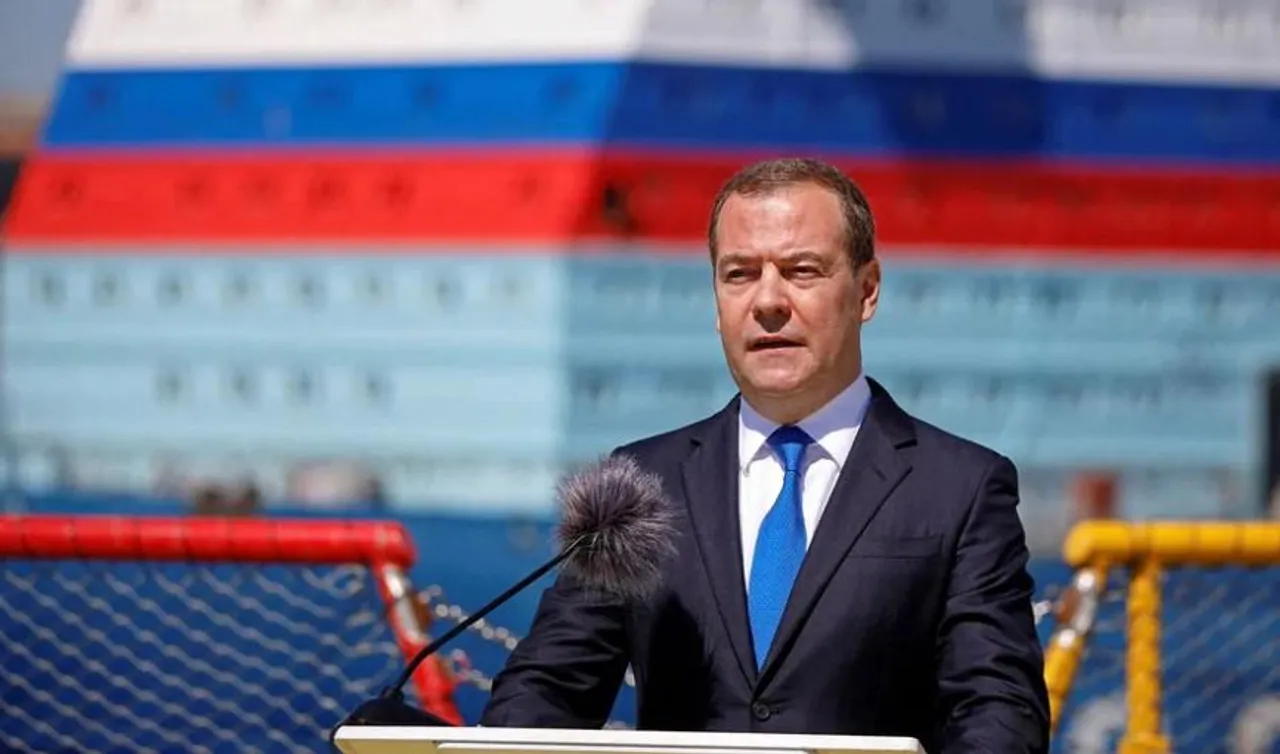 ইউক্রেন ন্যাটোর আশা ছাড়লেও যুদ্ধ থামবে না: প্রাক্তন রুশ প্রেসিডেন্ট