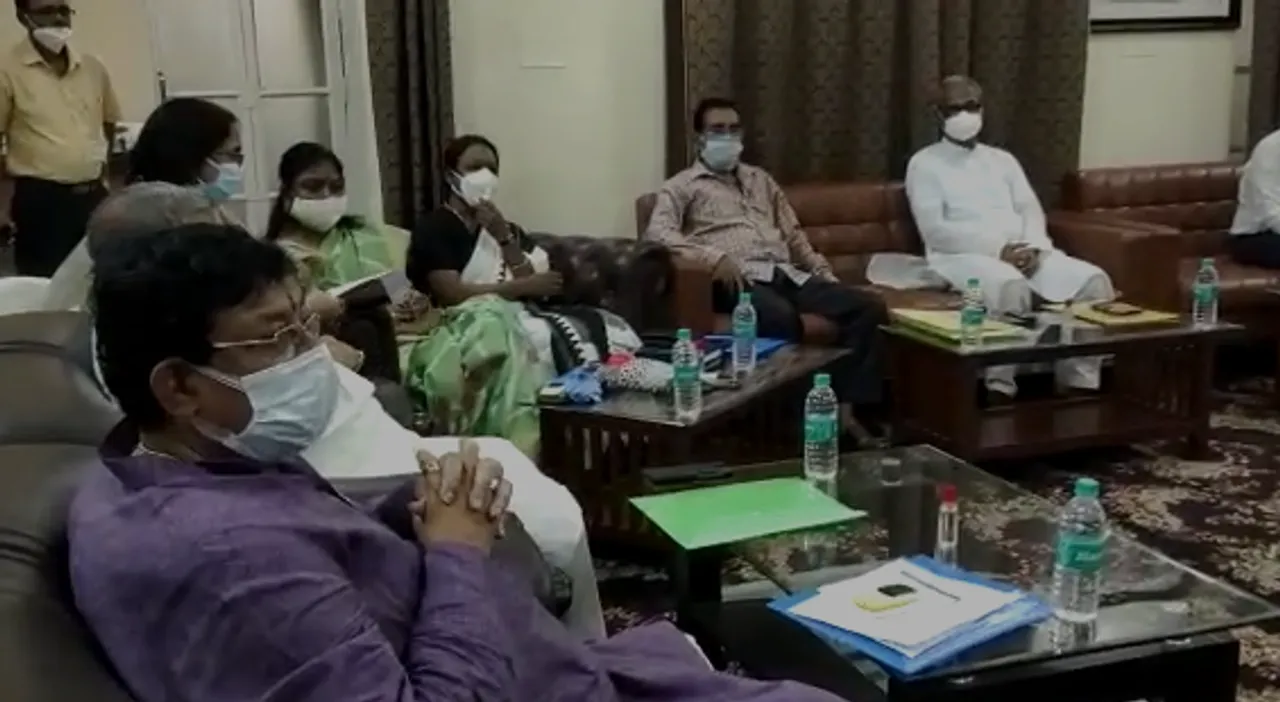 ভরা কোটালের আগে নদী বাঁধগুলির অবস্থা নিয়ে বৈঠক মন্ত্রী সৌমেন মহাপাত্রর