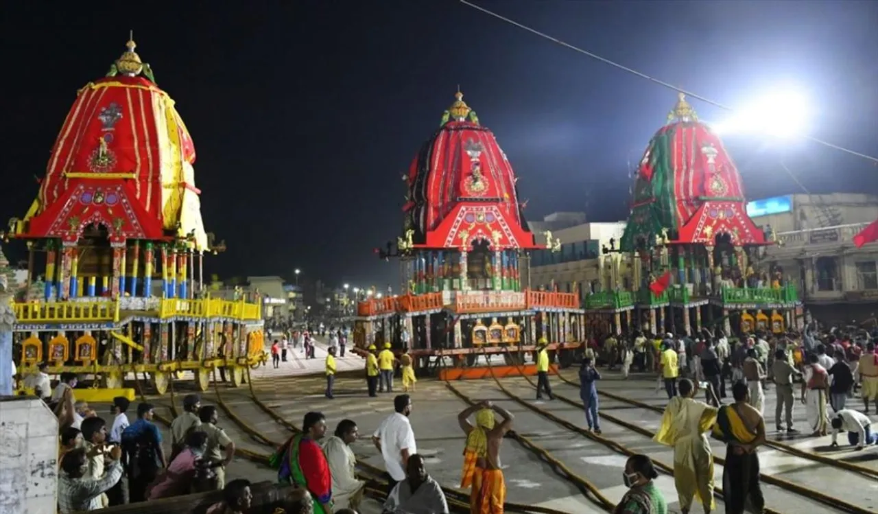 'মল-সিনেমা হল খোলা থাকলে রথযাত্রা কেন নয়?'