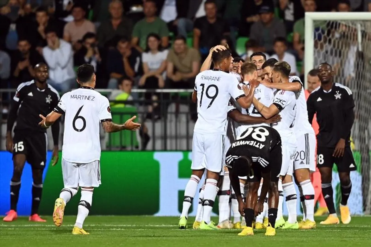 ইউরোপায় সহজে জয় পেল ম্যানচেস্টার ইউনাইটেড