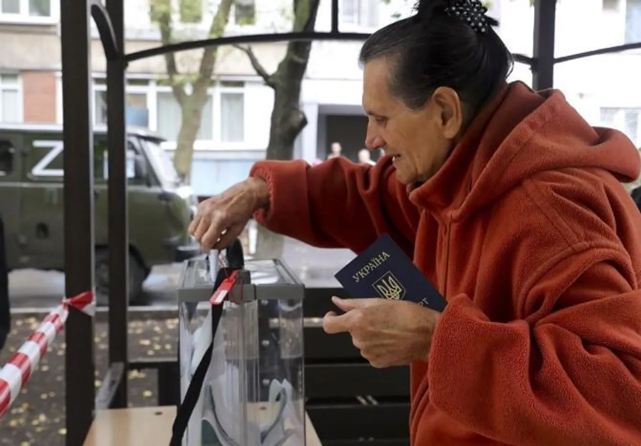 ইউক্রেনের গোলাবর্ষণে লুহানস্কের ভোটকেন্দ্র ক্ষতিগ্রস্ত