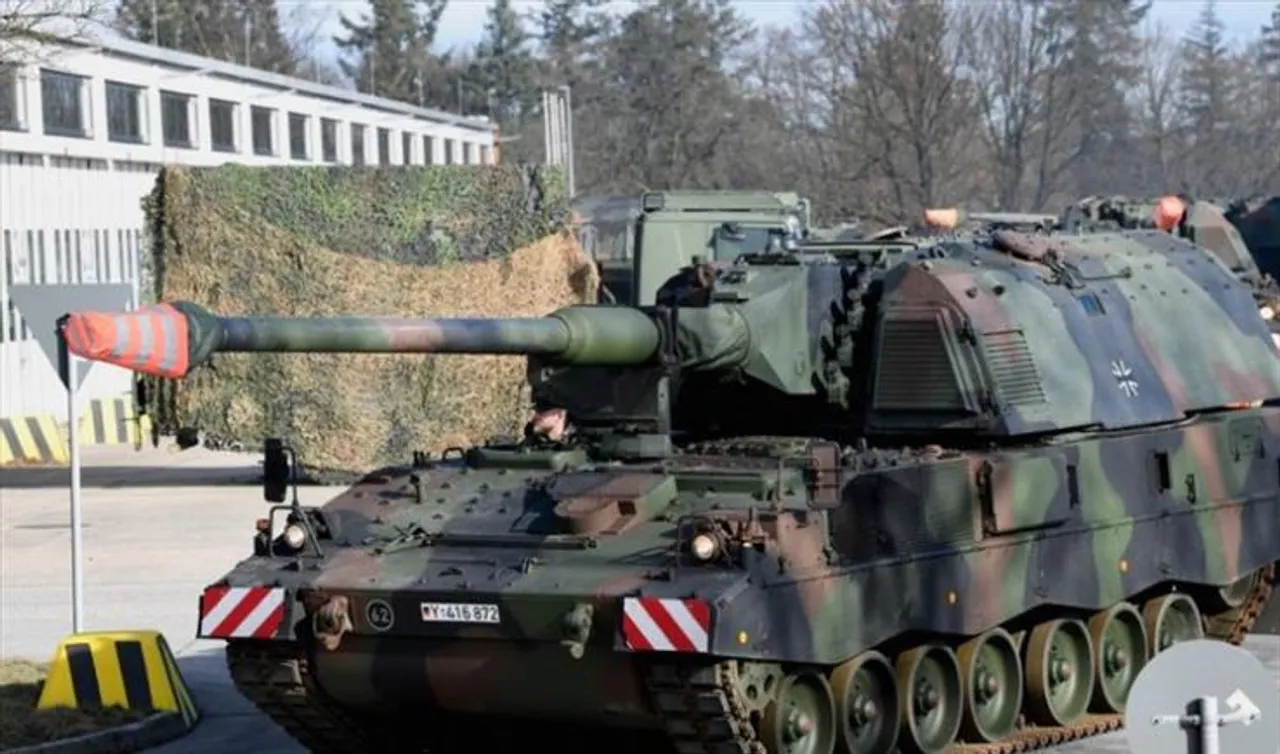 ইউক্রেনকে আরও হাউইটজার দেবে জার্মানি