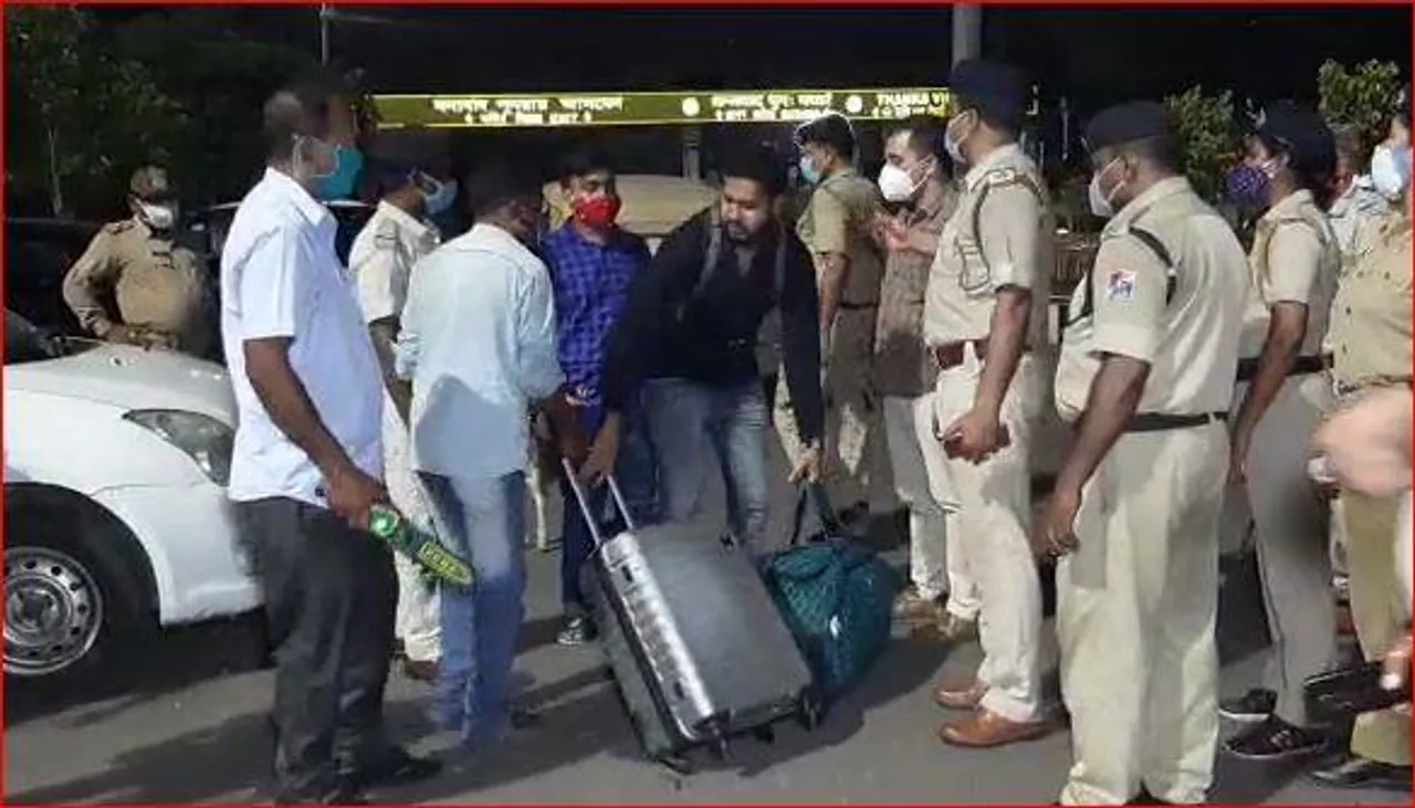 রেলস্টেশন চত্ত্বরে নাশকতা রুখতে পুলিশের অভিযান