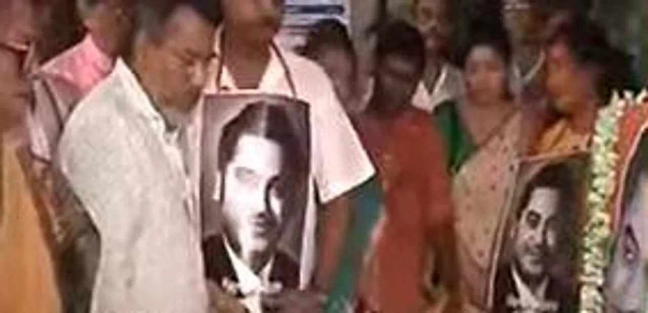 টালিগঞ্জে কিশোর কুমারের জন্মদিন পালনেও রাজনীতি