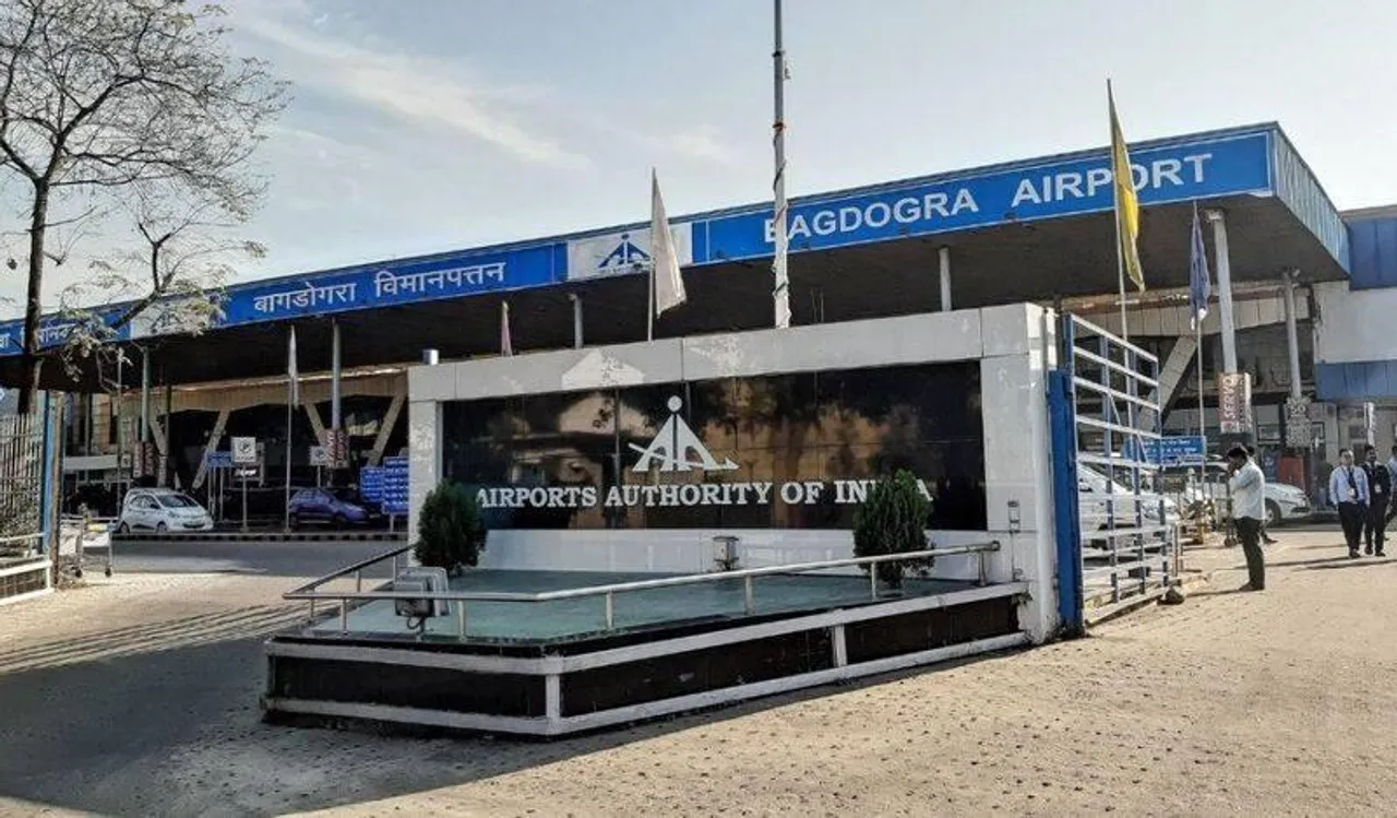 বাগডোগরা বিমানবন্দরে বিমান পরিষেবায় বিঘ্ন