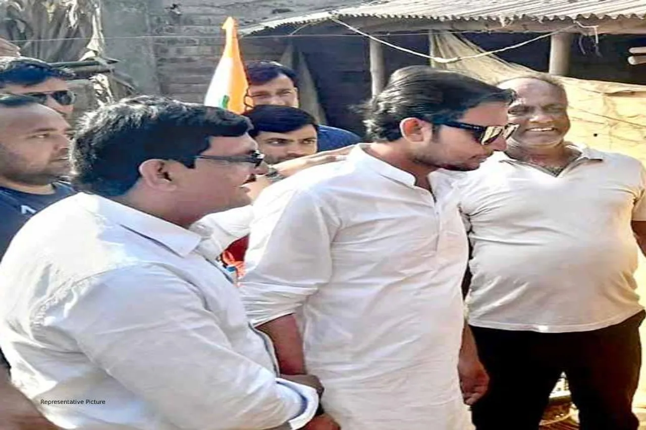 সাগরদিঘিতে কংগ্রেস প্রার্থীকে ঘিরে বিক্ষোভ