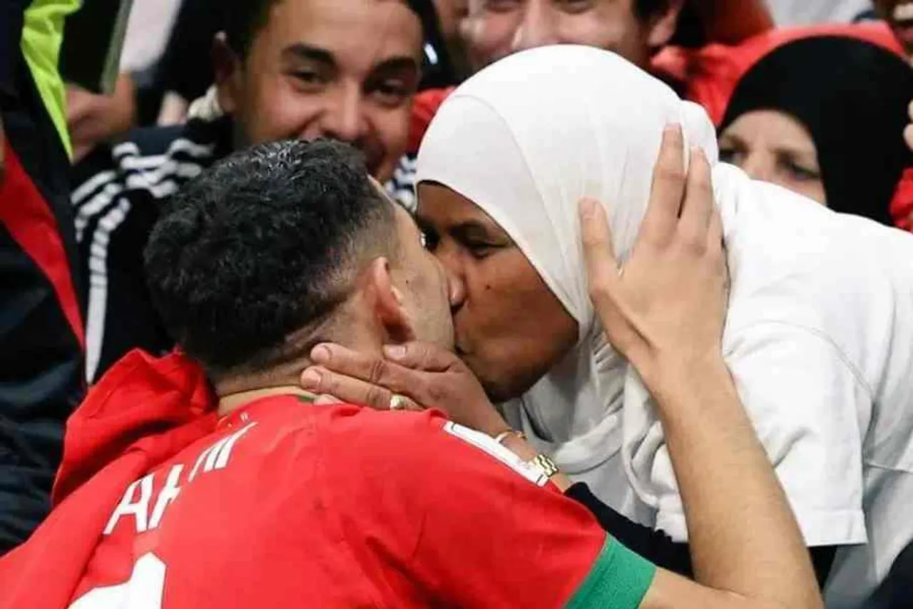 রোনাল্ডোকে হারিয়েছে ছেলে!  মাঠেই জয়োল্লাস মায়ের