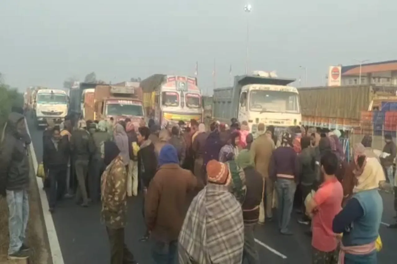 পুলিশের বিরুদ্ধে গুরুতর অভিযোগ পাঁশকুড়ার ফুল চাষীদের