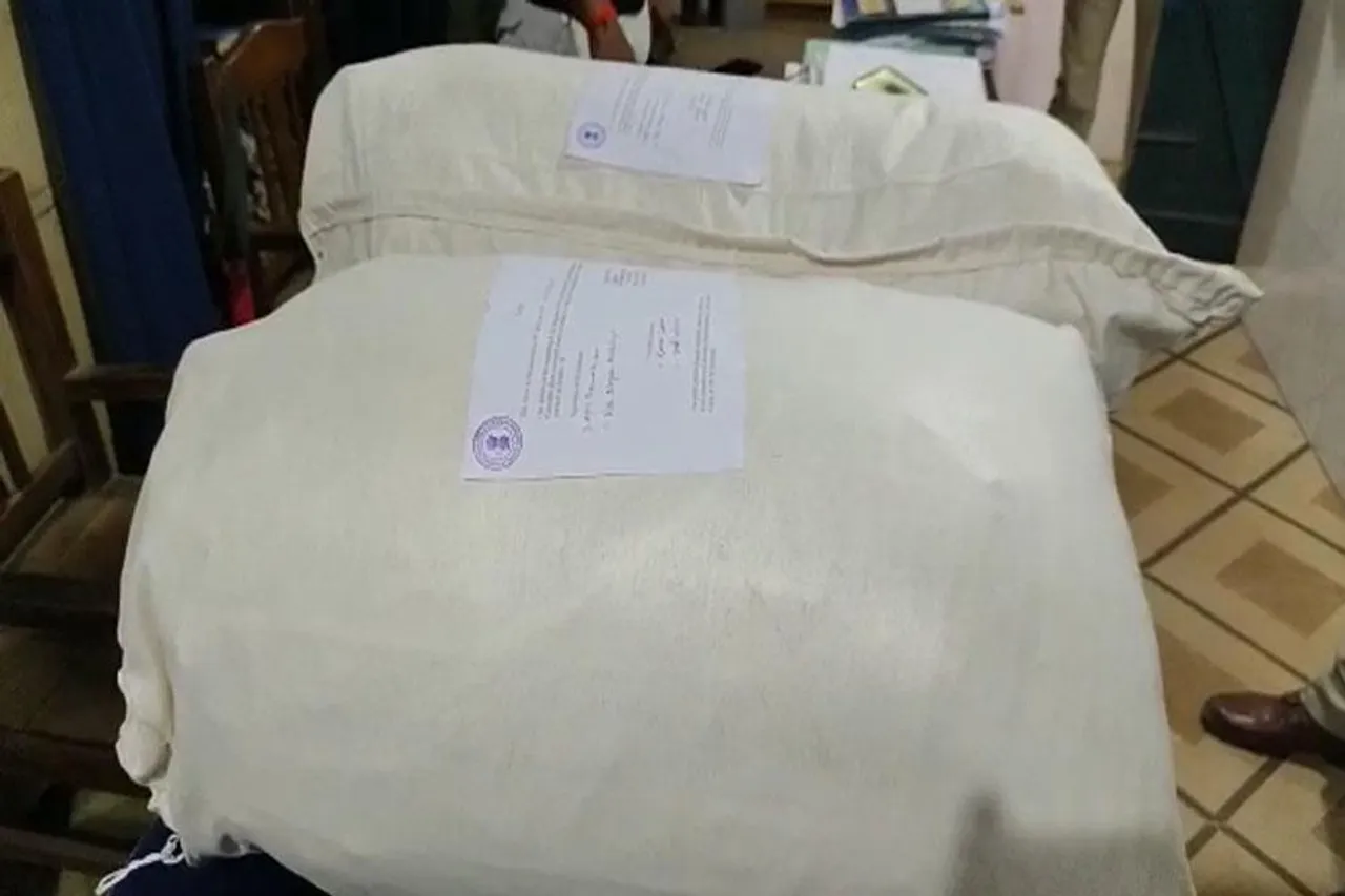 উদ্ধার হল বিপুল পরিমাণে গাঁজা, গ্রেফতার ২ অভিযুক্ত