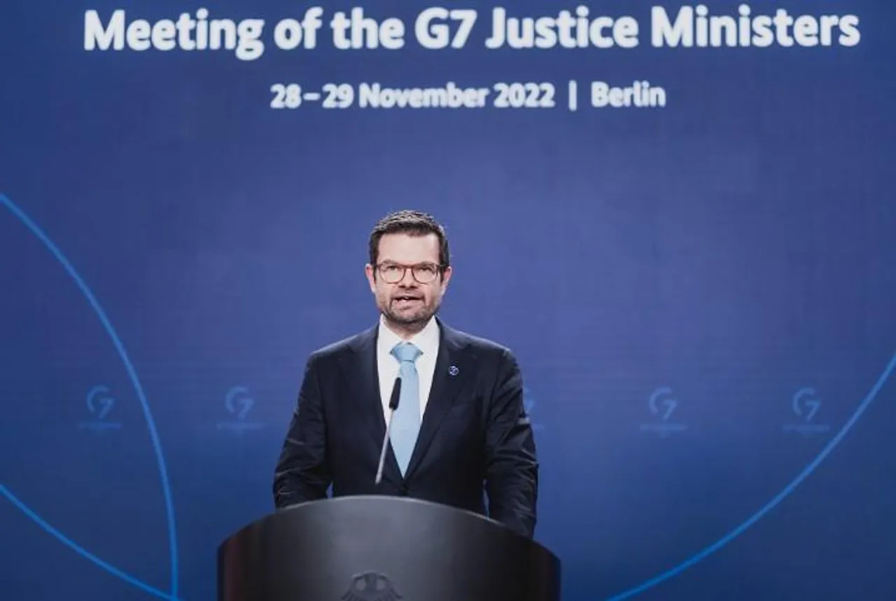 রাশিয়ার 'শীতকে অস্ত্র হিসেবে' ব্যবহারের নিন্দা জানিয়েছেন জি-৭ এর বিচারমন্ত্রীরা