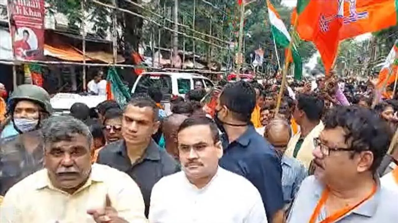 কলেজ স্কোয়ারে বিজেপির জমায়েত