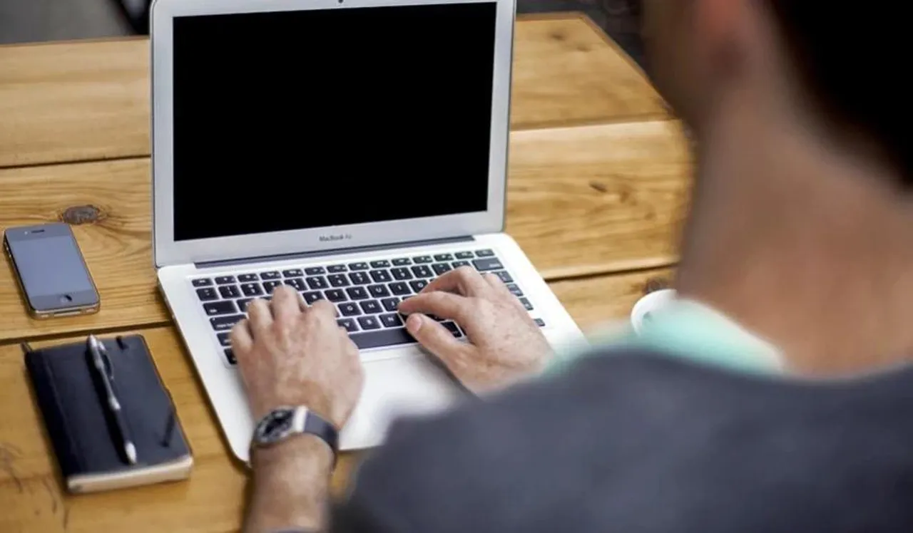 চলতি মাসে বদল আসতে পারে  কর্মক্ষেত্রে অনেকের