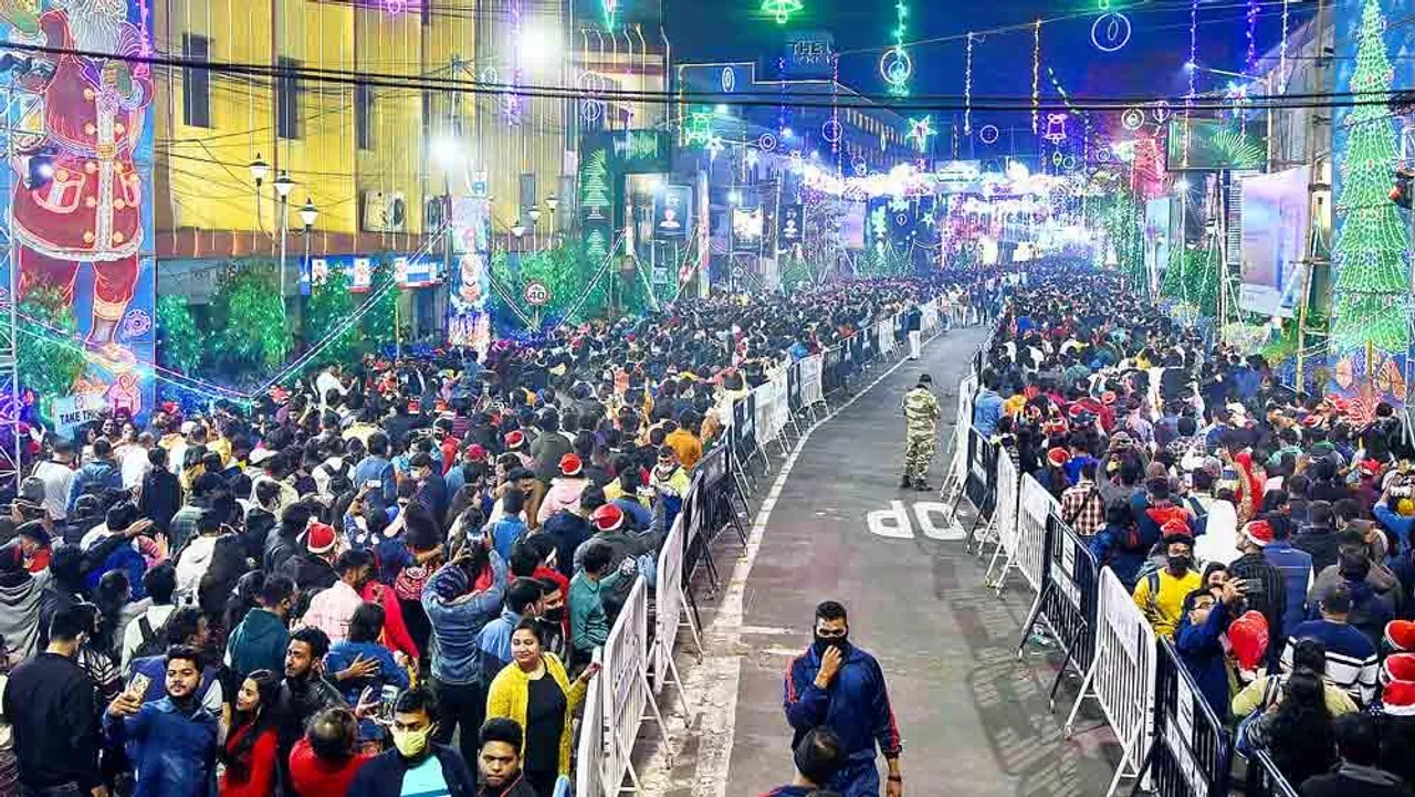 পার্ক স্ট্রিট ঘিরে সুরক্ষা-বলয় পুলিশের