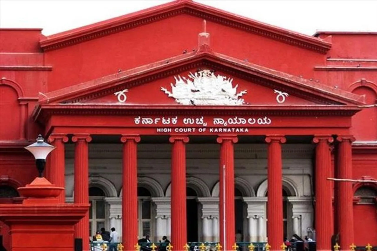 পিছোল হিজাব মামলার শুনানি