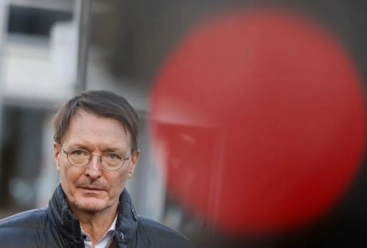 জার্মানির স্বাস্থ্যমন্ত্রী নতুন কোভিড ভ্যারিয়েন্ট নিয়ে উদ্বেগ প্রকাশ করেছেন