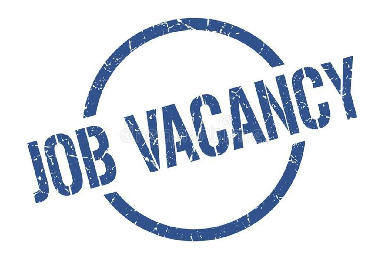 মাধ্যমিকেই কর্মখালি