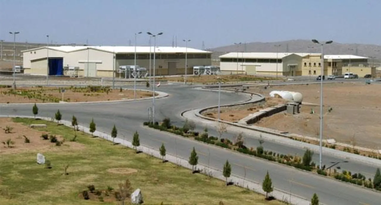 ইরানের নাতাঞ্জ পরমাণু স্থাপনার কাছে বিস্ফোরণ