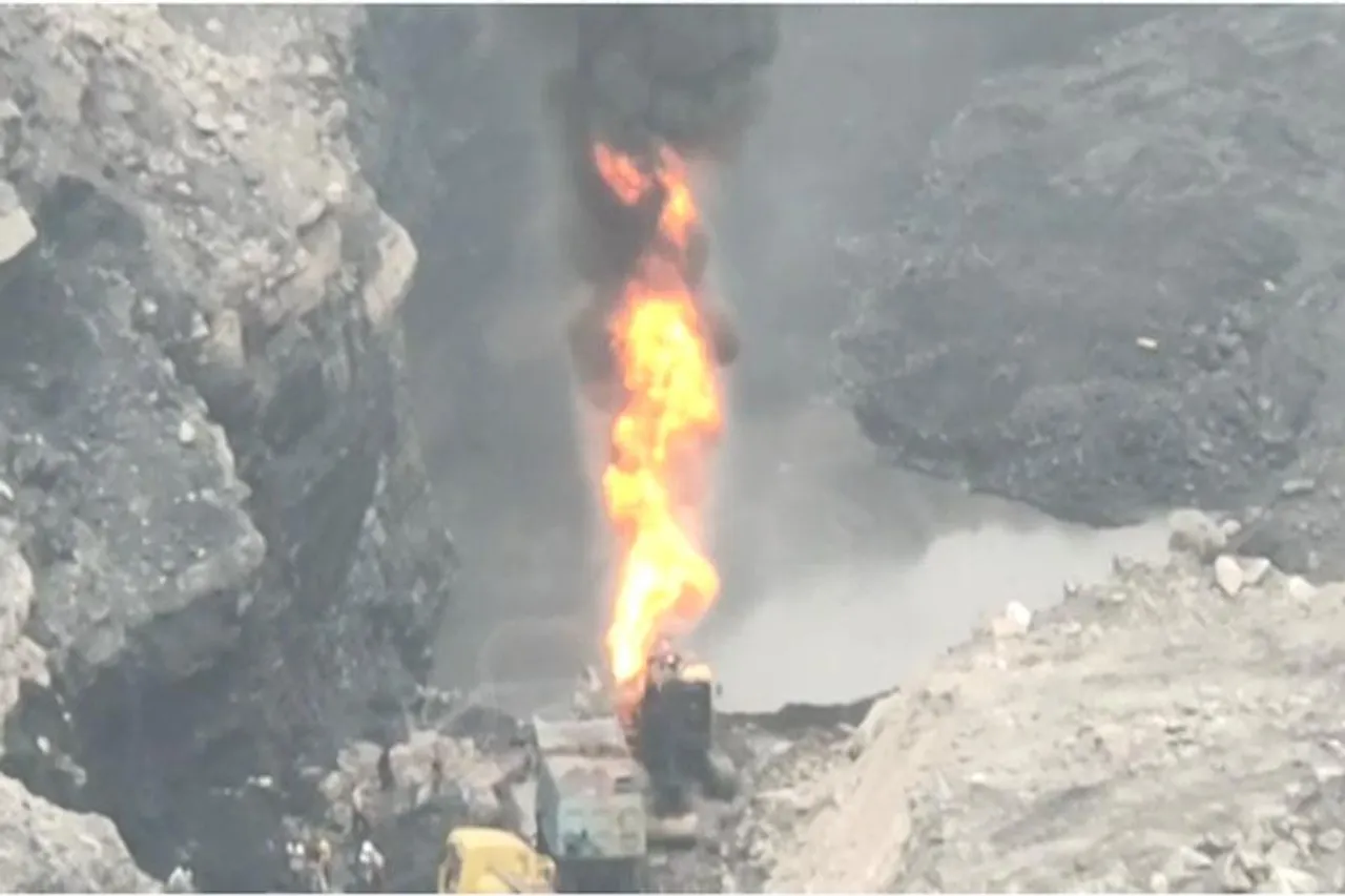 কয়লা খনিতে ভয়াবহ অগ্নিকাণ্ড