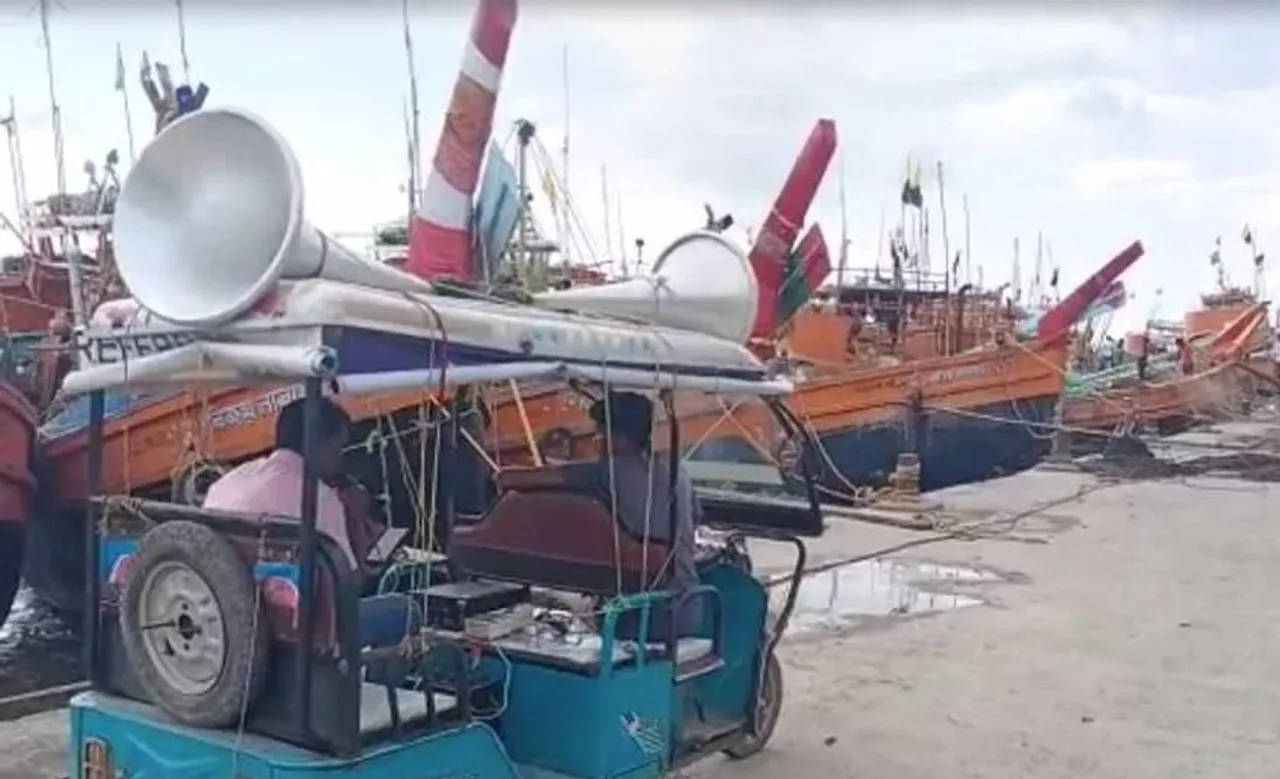 নিম্নচাপ ও কোটালের জোড়া ফলায় উত্তাল হতে পারে সমুদ্র, জারি সতর্কতা