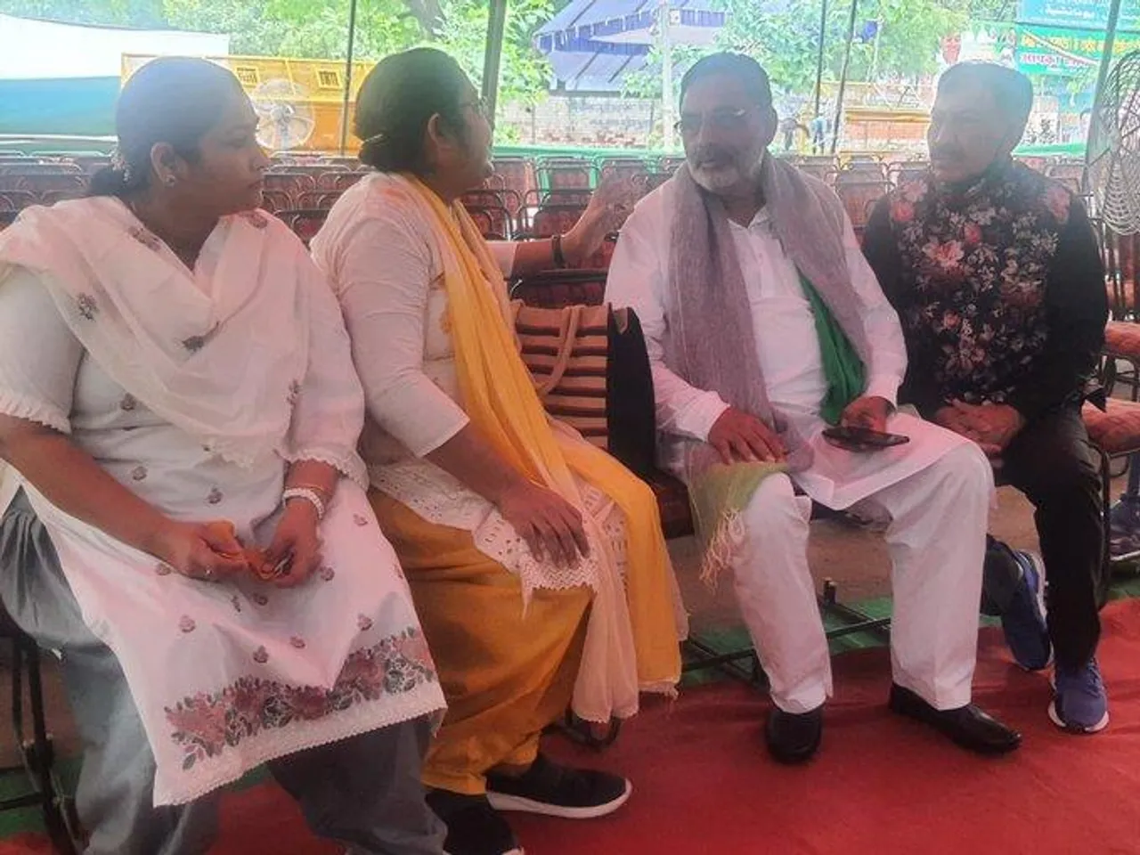 তৃণমূলের ৩ সাংসদের যন্তরমন্তরে কিষাণ সংসদ পরিদর্শন