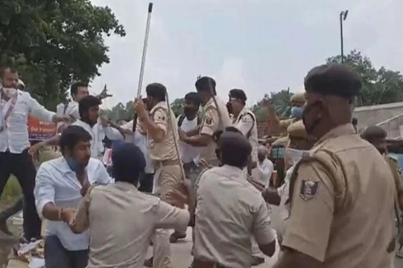 বিহারে ধুন্ধুমার পরিস্থিতি, আহত একাধিক পড়ুয়া