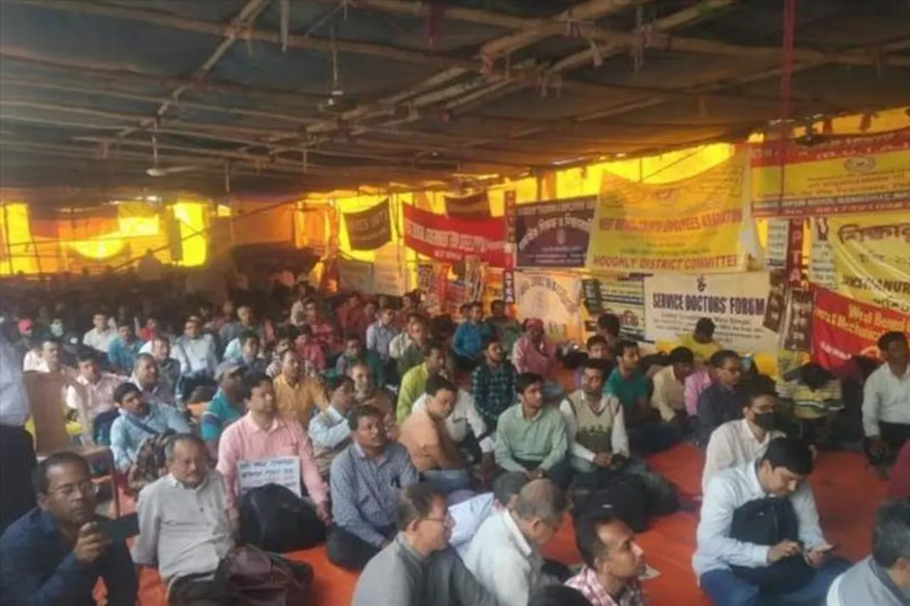 বকেয়া ডিএ-র দাবিতে মঙ্গলবার ফের কর্মবিরতির ডাক সংগ্রামী যৌথ মঞ্চের