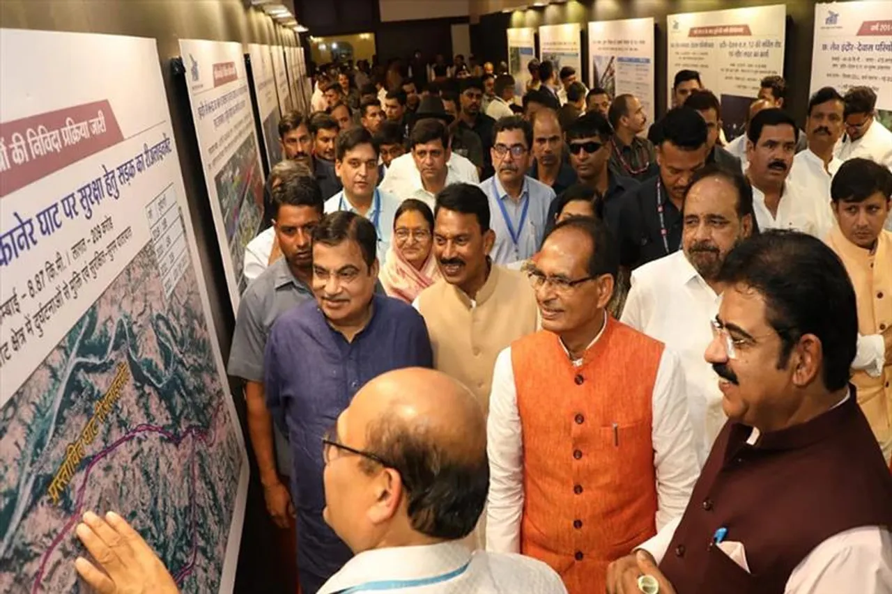 দুর্ঘটনার সংখ্যা ও মৃত্যু অর্ধেক কমিয়ে আনার লক্ষ্য নির্ধারণ করা হয়েছে : নীতিন গড়করি