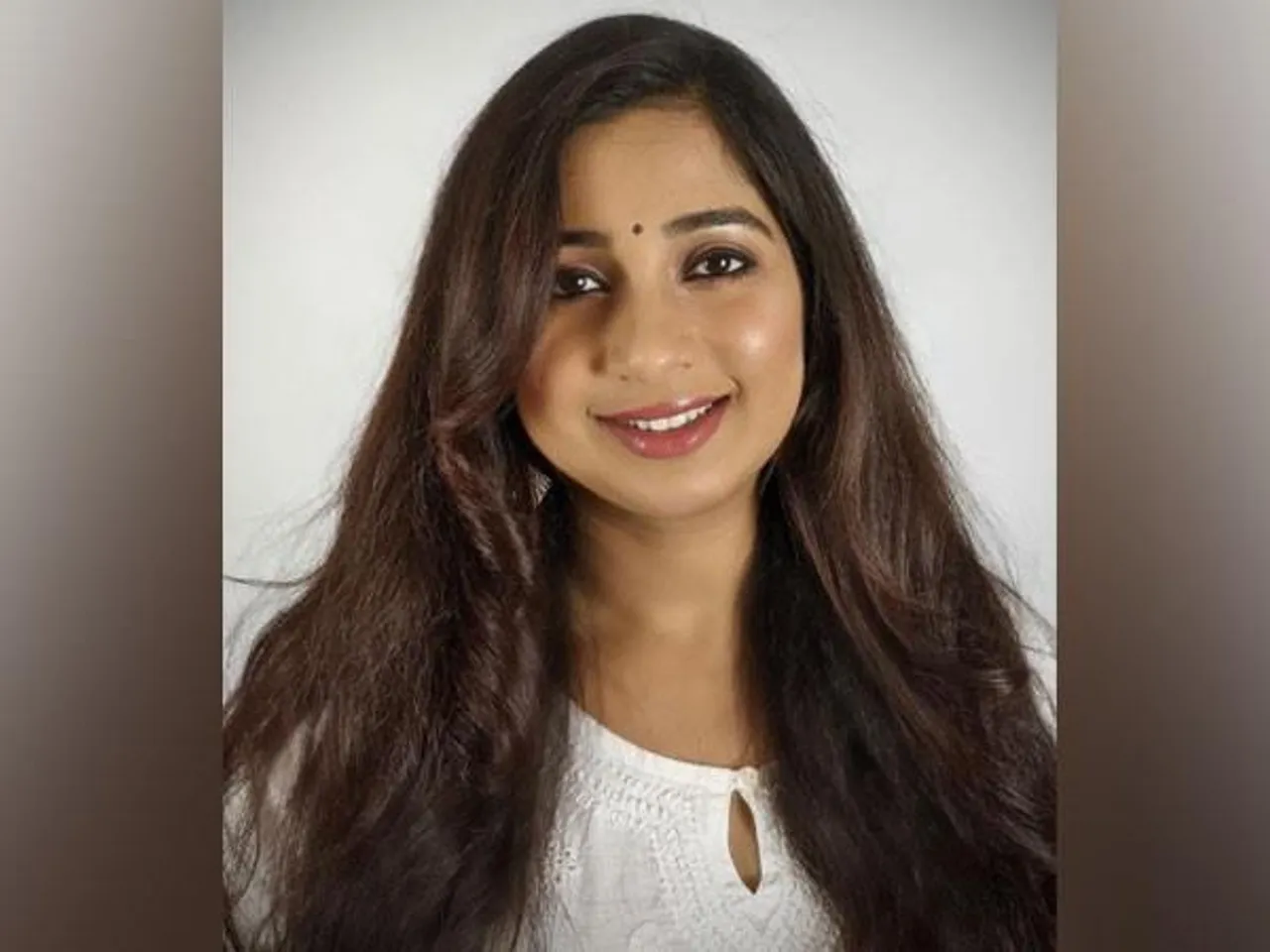 বাবাকে জন্মদিনের শুভেচ্ছা জানালেন শ্রেয়া ঘোষাল, দেখুন ছবি