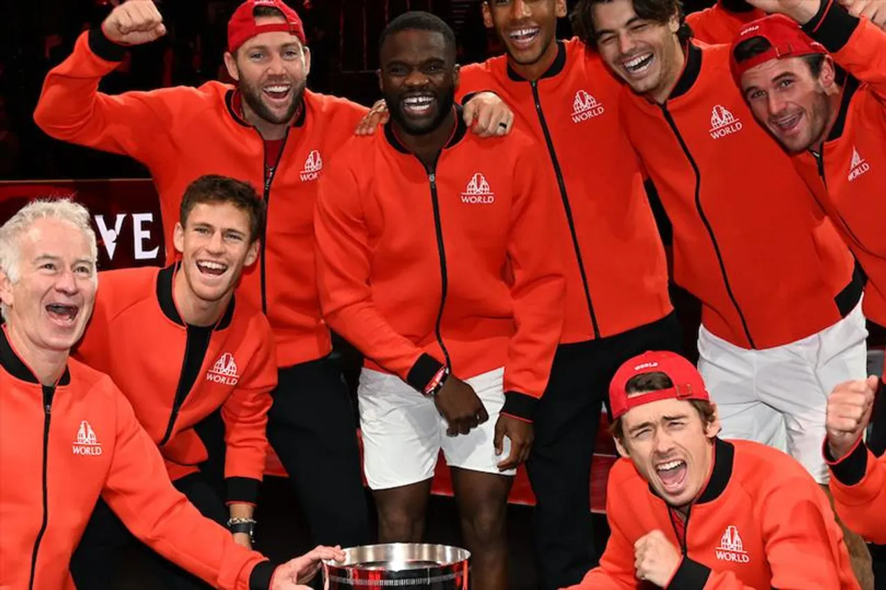 প্রথমবার লেভার কাপ জিতল টিম ওয়ার্ল্ড