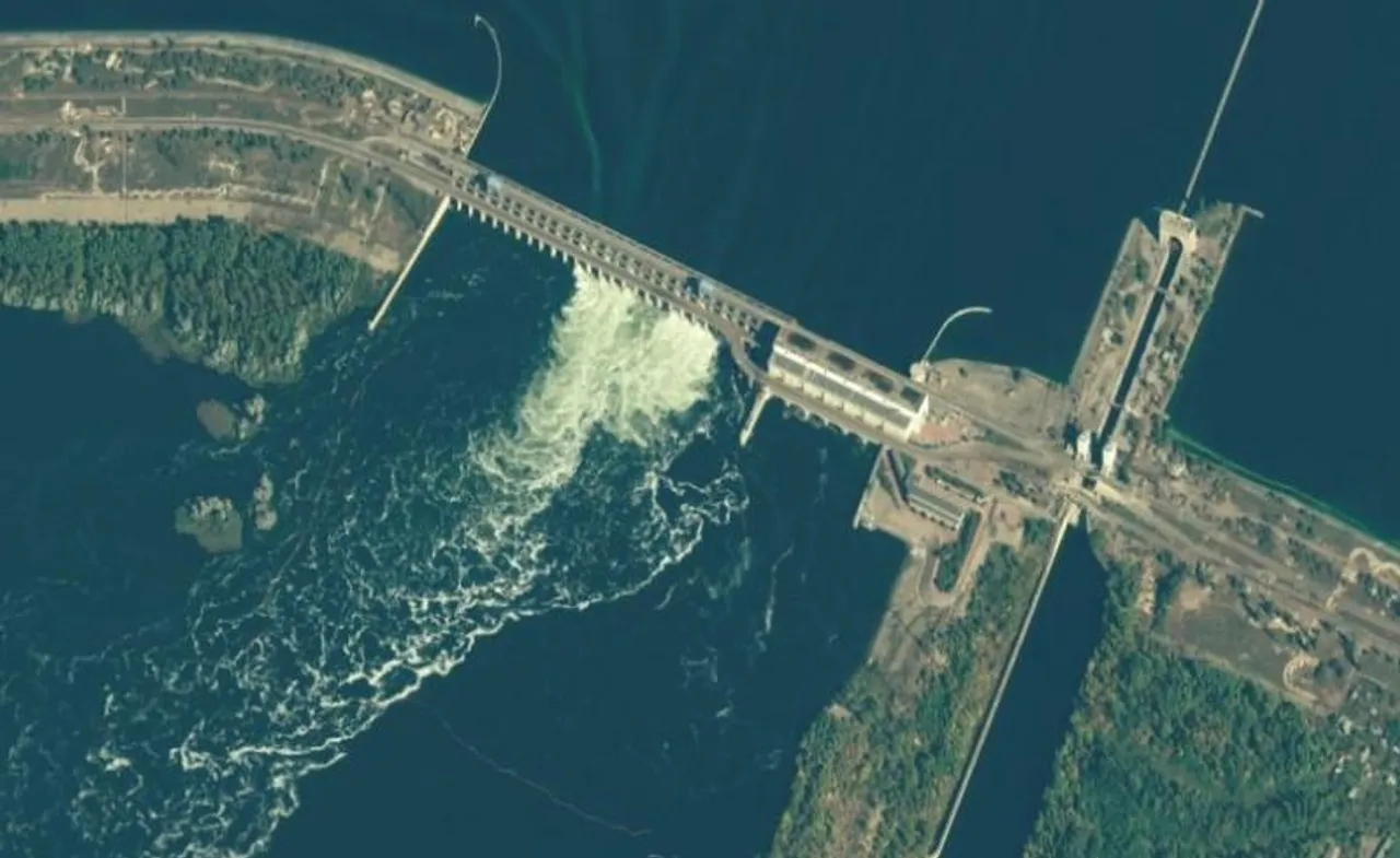 ইউক্রেনীয় গোলাবর্ষণে ক্ষতিগ্রস্ত খেরসনের গুরুত্বপূর্ণ বাঁধ