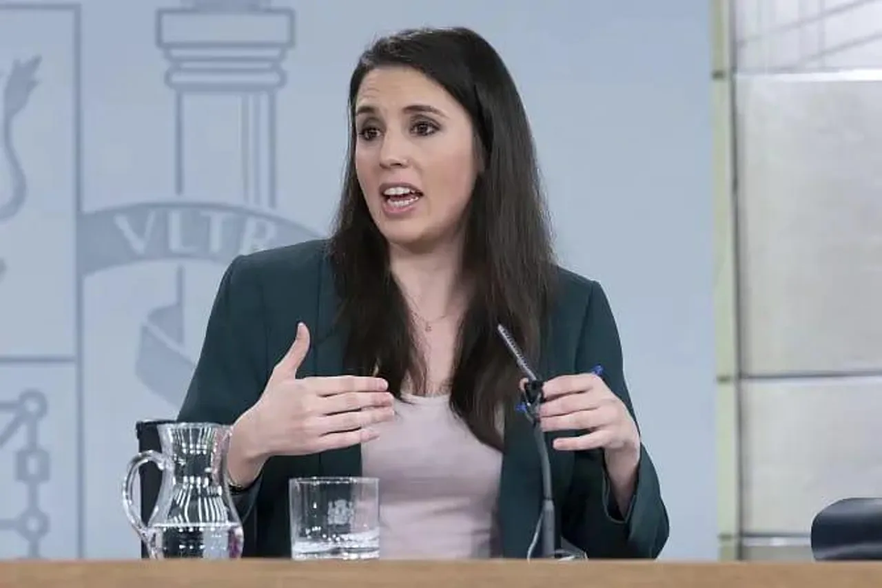 ১৬ বছরের বেশি বয়সী মেয়েদের পিতামাতার সম্মতি ছাড়াই গর্ভপাতের অনুমোদন স্পেনে