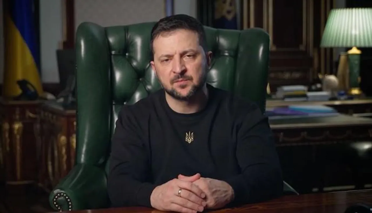 বাখমুতকে ঘিরে কঠিন লড়াই চলছেঃ জেলেনস্কি