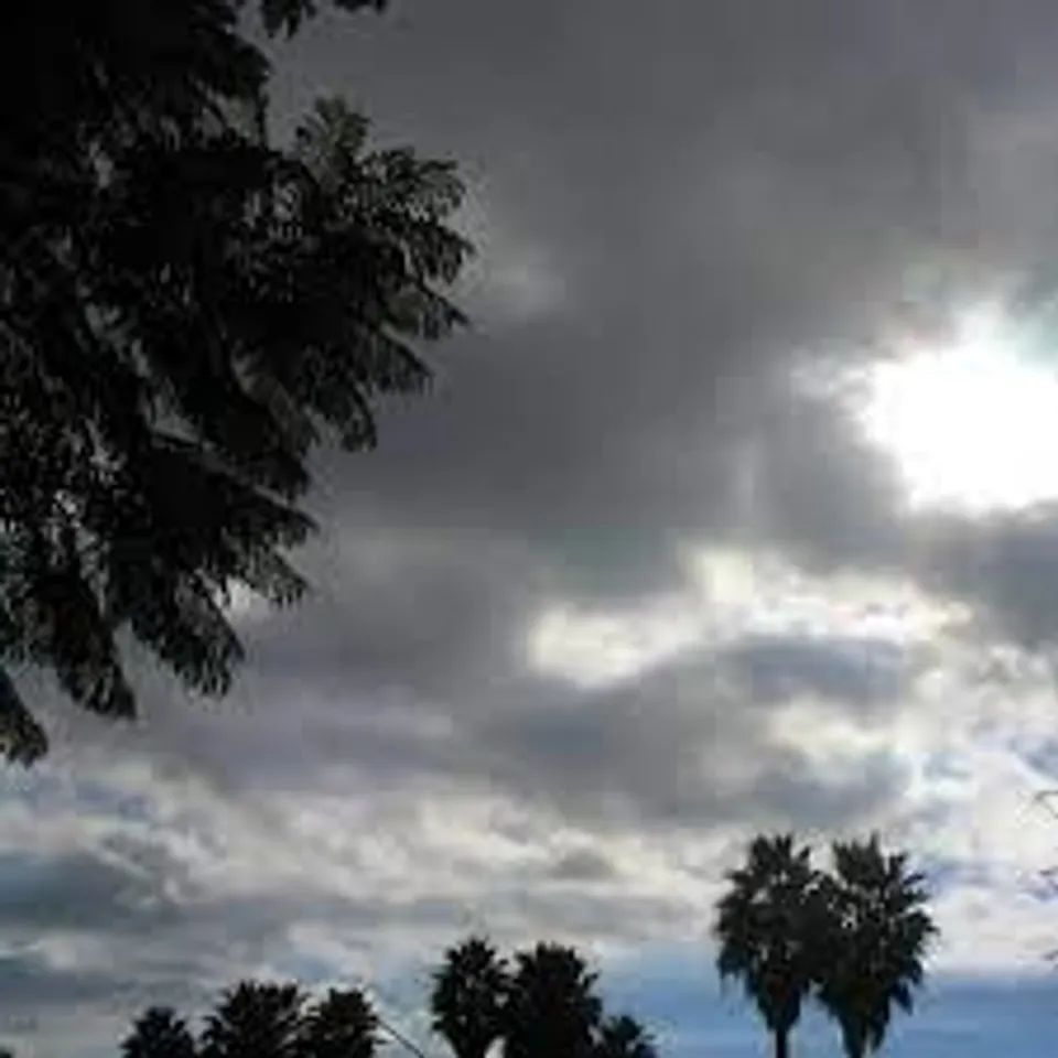 আবহাওয়াঃ মেঘলা আকাশে ঢাকা থাকবে কলকাতা শহর