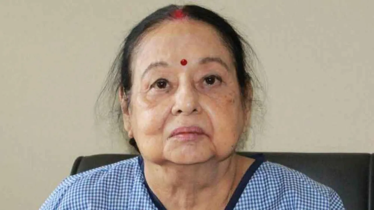 আরও কিছুদিন কাটাতে হবে হাসপাতালে, কেমন আছেন মাধবী মুখোপাধ্যায়?