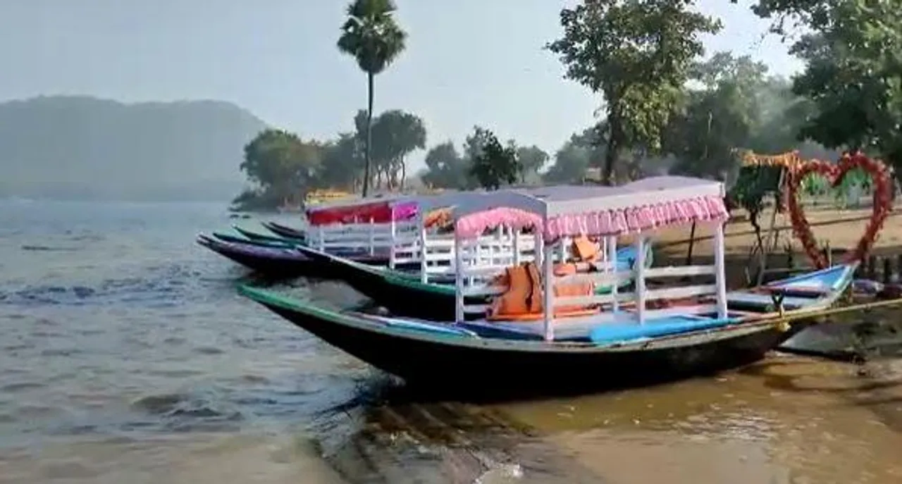 রাজ্য সরকারের জারি করা করোনা বিধিনিষেধে বন্ধ মাইথন পর্যটন কেন্দ্র!