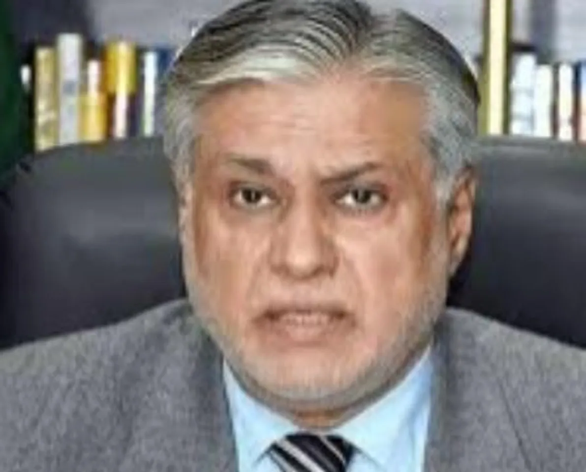 অর্থনৈতিক সংকটের মধ্যে নতুন অর্থমন্ত্রী পেল পাকিস্তান