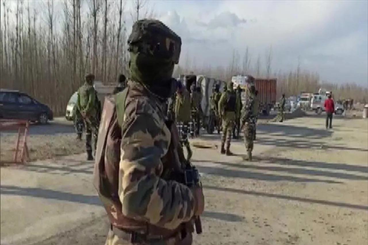 ফের কাশ্মীরে গ্রেনেড হামলা