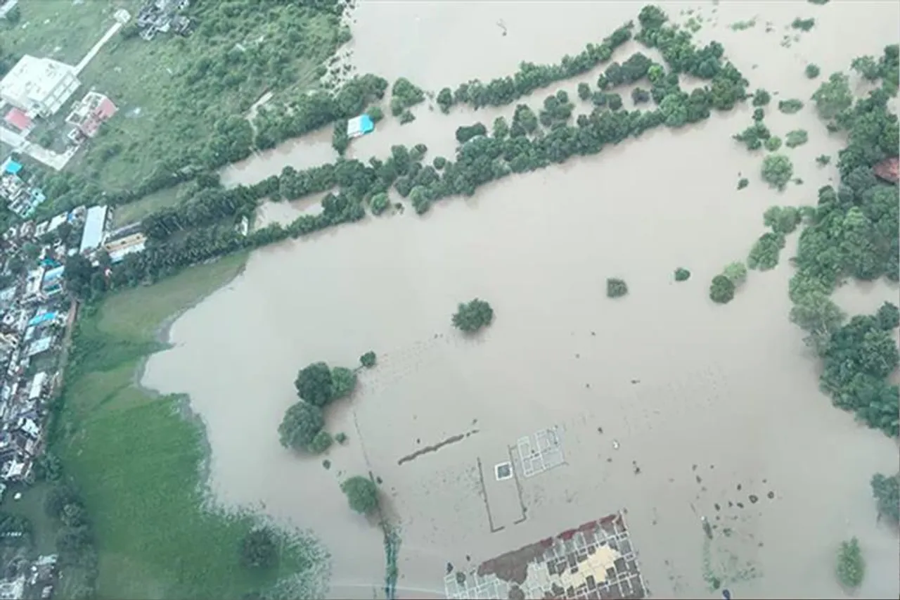 ২০১৬-র পর রেকর্ড বৃষ্টিপাত, নিহত ১, জখম ৩