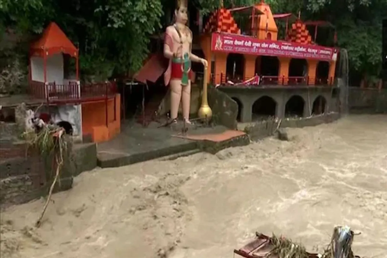 উত্তরাখণ্ডের পরিস্থিতি নিয়ে মুখ খুললেন মুখ্যমন্ত্রী